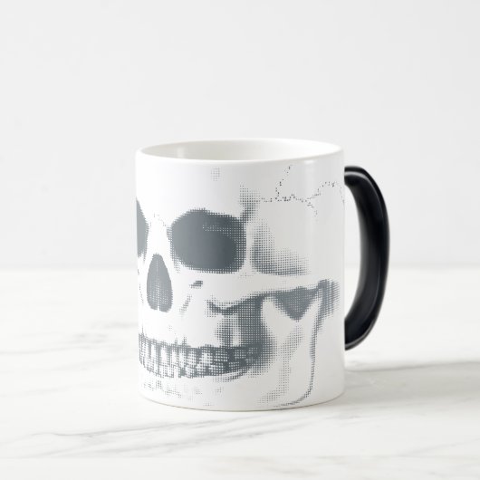 Grinsender Schädel. verwandelnde Tasse (VorderseiteRechts)