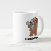 Grizz & Nom Nom - #InternetBerühmt Jumbo-Tasse (Vorderseite Rechts)