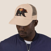 Grizzle Silhouette gegen Berge Truckerkappe (Beispiel)