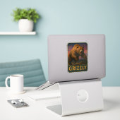 Grizzly Aufkleber (Laptop auf Schreibtisch)