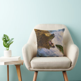 Grizzly Bär Fang Stahlkopf Lachskissen Kissen