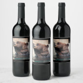 Grizzly Bären spielen im Wasser Weinetikett (Flaschen)