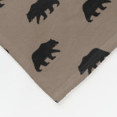Grizzly-Bärn-Silhouette-Muster Fleecedecke (Ecke)