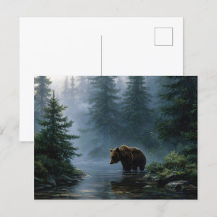 Grizzly Bear Misty Forest Postkarte