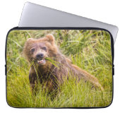 Grizzly cuzing, Alaska Laptopschutzhülle (Vorderseite)