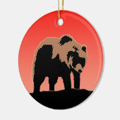 Grizzlybär bei Sonnenuntergang - Original Wildlife Keramik Ornament (Links)