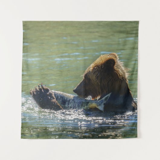 Grizzlybär Ein Lachs gefangen Wandteppich (Vorderseite)