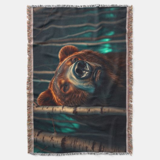 Grizzlybär im Wald Decke (Vorderseite Vertikal)