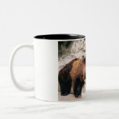 Grizzlybär-Kaffeetasse Zweifarbige Tasse (Links)