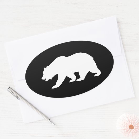 Grizzlybär Ovaler Aufkleber (Umschlag)