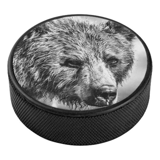 Grizzlybär-Portrait Eishockey Puck (3/4)