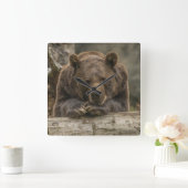 Grizzlybär Quadratische Wanduhr (Zuhause)