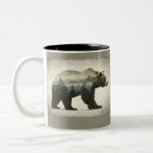 Grizzy Bar Wilderness Art Zweifarbige Tasse (Links)