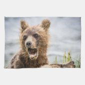 Grizzy Cubs suchen nach ihrer Mutter Geschirrtuch (Horizontal)