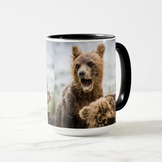 Grizzy Cubs suchen nach ihrer Mutter Tasse (VorderseiteRechts)