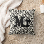 Groom Black and Ivory Mr Typografy Pattern Kissen (Decke)