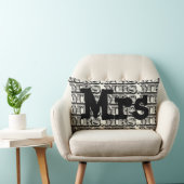 Groom Black and Ivory Mr Typografy Pattern Lendenkissen (Stuhl )