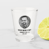 Groom Face Photo Bachelor Party Favor Custom Schnapsglas (Vorderseite)