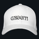 Groom Schwarz & Weiß elegante Hochzeit Bestickte Baseballkappe<br><div class="desc">Groom schwarz Text weiß elegant stilvolle schicke Stickerei Baseball Cap. Erhältlich in vielen Farben und Stilvarianten.</div>