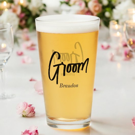 Groom Schwarz-weiße Skripthochzeit Glas