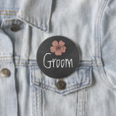 Groom Wild Peach Rose Chalkboard Button (Beispiel)