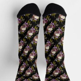 Grooms Lila Blumenbouquet auf Black Socken
