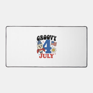 Groovy 4. Juli Raketen Patrioten Shirt Design_1 Schreibtischunterlage