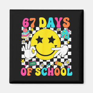Groovy 67. Schultag 67 Meme Lehrer Junge Mädchen Magnet