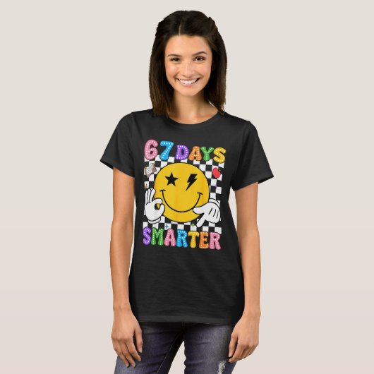 Groovy 67th Day Of School Shirt 67 Days Smarter Te (Vorne ganz)