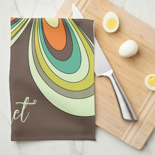 Groovy 70er Hippie Blume Brown Retro Daisy Name Geschirrtuch (Viertel Falte)