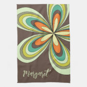 Groovy 70er Hippie Blume Brown Retro Daisy Name Geschirrtuch (Vertikal)