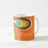 Groovy 70er Hippie Blume Orange Retro Daisy Name Kaffeetasse (VorderseiteRechts)