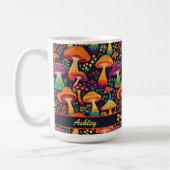 Groovy 70er Mushrooms Pattern Personalisiert Kaffeetasse (Links)