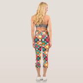 Groovy 70s Retro Flower Pattern | Bold Boho Floral Capri Leggings (Rückseite)