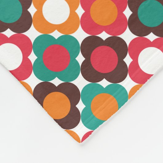 Groovy 70s Retro Flower Pattern | Bold Boho Floral Fleecedecke (Ecke)