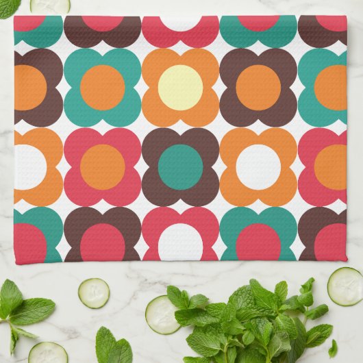 Groovy 70s Retro Flower Pattern | Bold Boho Floral Geschirrtuch (Gefaltet)