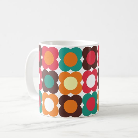 Groovy 70s Retro Flower Pattern | Bold Boho Floral Kaffeetasse (Vorderseite Links)