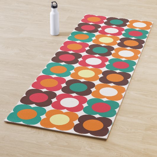 Groovy 70s Retro Flower Pattern | Bold Boho Floral Yogamatte (Beispiel)