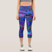 Groovy Abstrakt Retro Blau und Lila Swirl Capri Leggings (Vorderseite)
