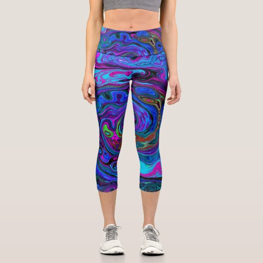 Groovy Abstrakt Retro Blau und Lila Swirl Capri Leggings (Vorderseite)