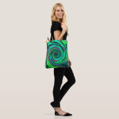 Groovy Abstrakt Retro Green und Magenta Swirl Tasche (Am Model)