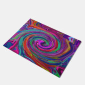 Groovy Abstrakt Retro Magenta Dark Rainbow Swirl Fußmatte (Schrägansicht)