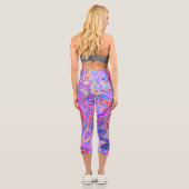 Groovy Abstrakt Retro Rot, Lila und rosa Swirl Capri Leggings (Rückseite)