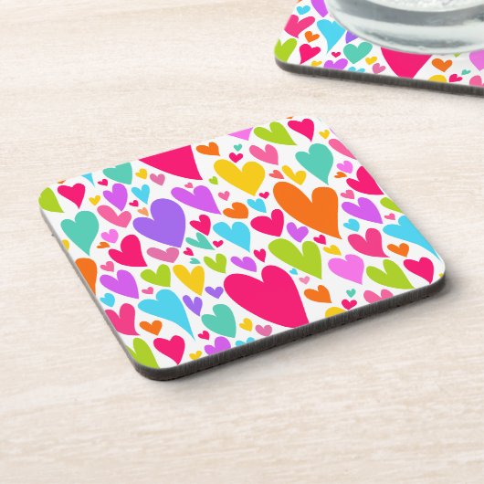 Groovy and Romantic Colorful Hearts Valentine Getränkeuntersetzer (Linke Seite)