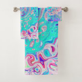 Groovy Aqua Blau und Rosa Abstrakt Retro Swirl Badhandtuch Set (Insitu)