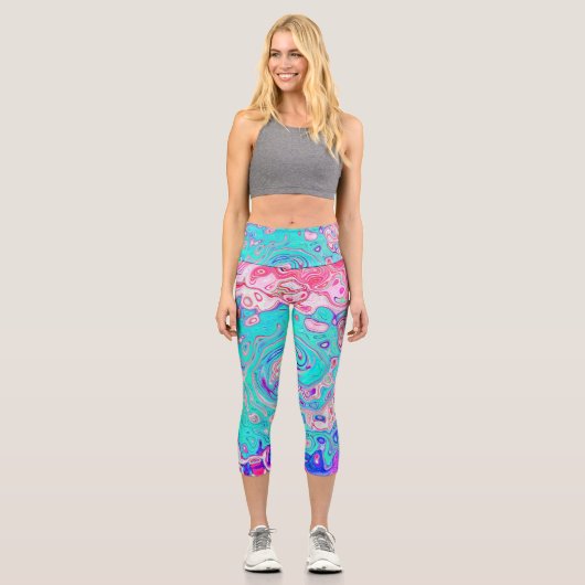 Groovy Aqua Blau und Rosa Abstrakt Retro Swirl Capri Leggings (Vorderseite)