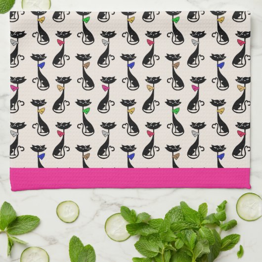 Groovy Black Cats Pink Border Geschirrtuch (Gefaltet)
