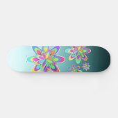 Groovy Blume Skateboard (Horizontal)