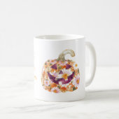 Groovy Blumiger Kürbis Halloween Kaffeetasse (VorderseiteRechts)