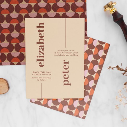 Groovy Brown Retro 70er Geometric Wedding Einladung